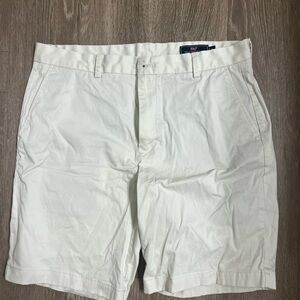 Vineyard Vines Cream Flat Front Shorts